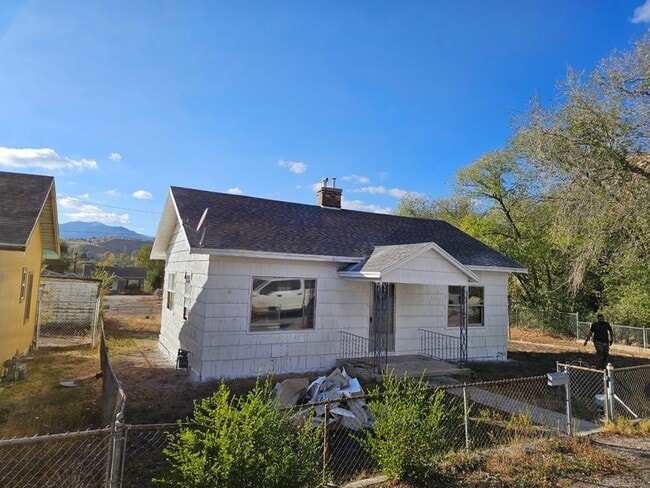 Photo - 12 3rd Ave