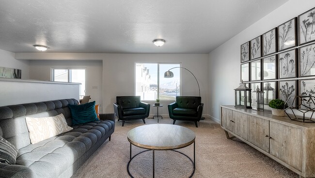 Living Room - 571 W 1520 S Townhome