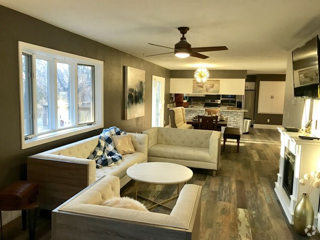 Building Photo - 325 Westbrook Dr Rental
