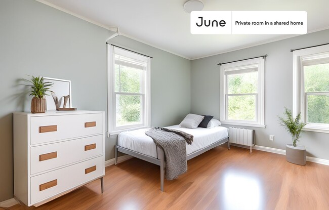 Private bedroom in 4 bed/1 bath Home - Private bedroom in 4 bed/1 bath Home