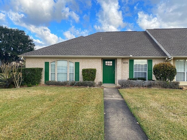 Building Photo - 9170 Manion Dr