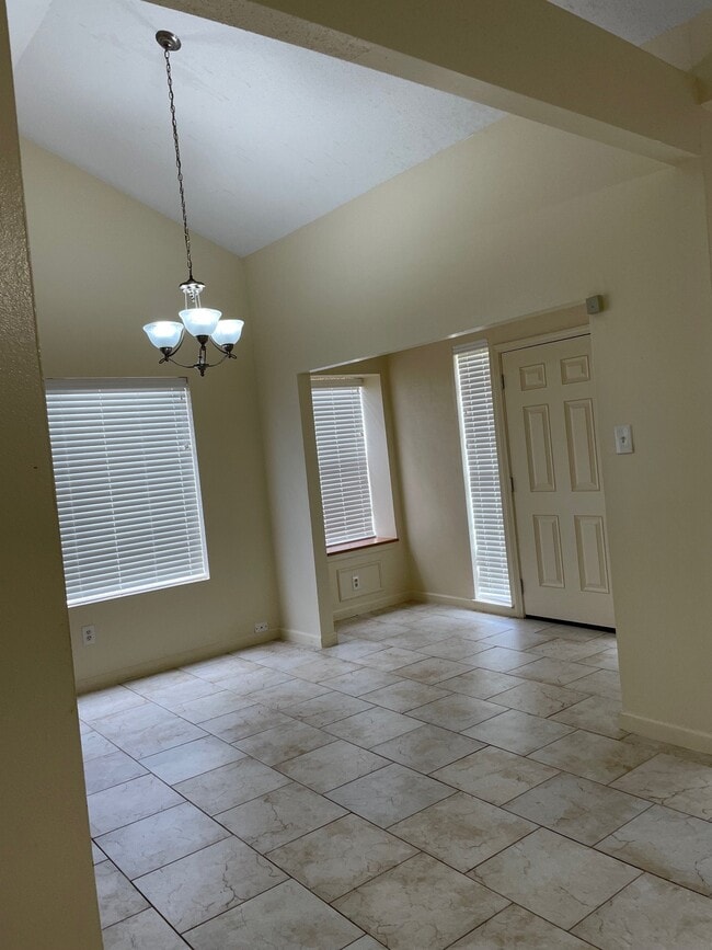 2627 Old Fort Rd