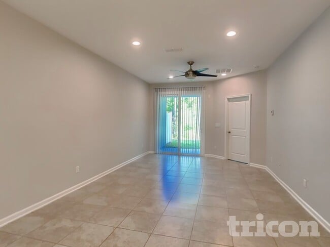 Photo - 187 Charlie Way