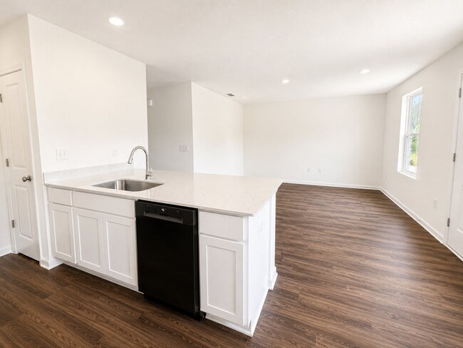 Photo - 135 Tiger Lily Ln