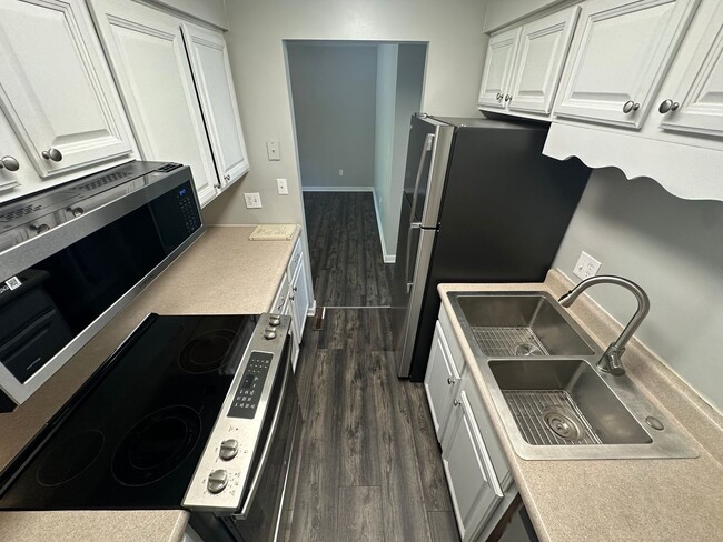 Photo - 18 Old St Marys Pike Unidad 103