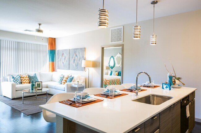 Photo - 290 E Roosevelt St Condo Unit 2