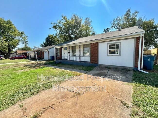 Photo - 308 E Rose Dr