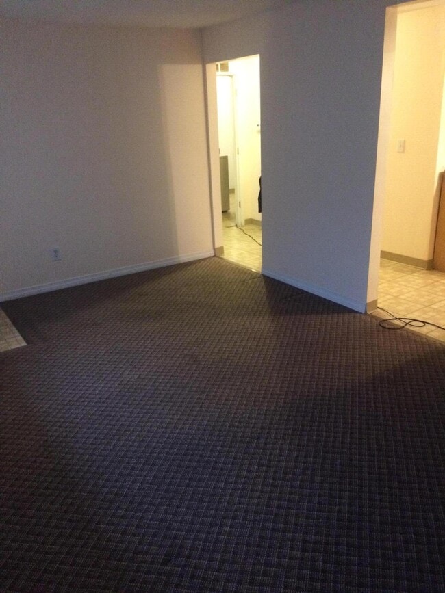 Photo - 98 Buckeye Cir