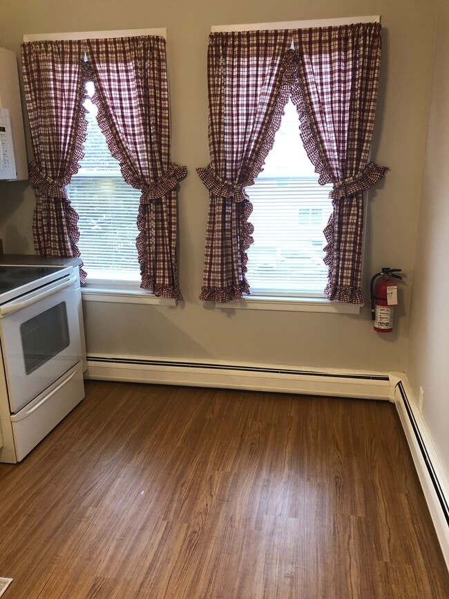 46 Ramapo Ave Unidad 46 Ramapo Ave. 2nd Floor