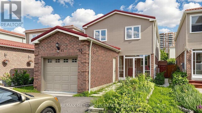 Photo - 61 Horseshoe Crescent