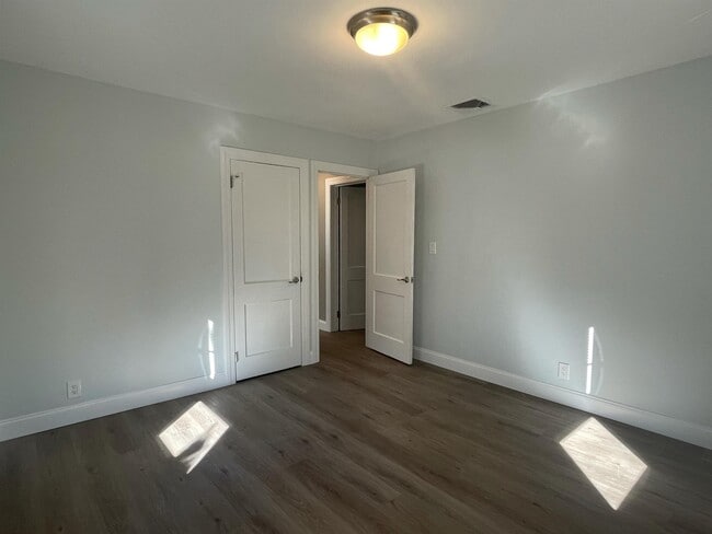 58 Hastings Ave
