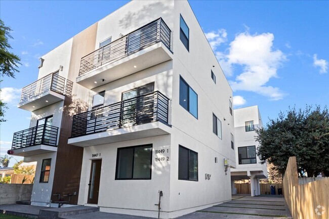 Building Photo - BRAND NEW BUILDING IN NOHO ARTS! Unit 11449 Cumpston St  3 Rental
