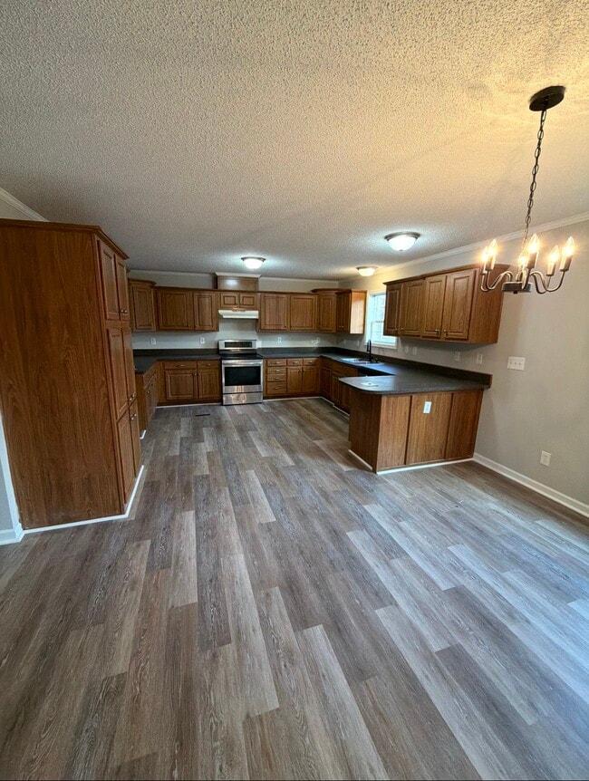 Photo - 796 Breazeale Rd