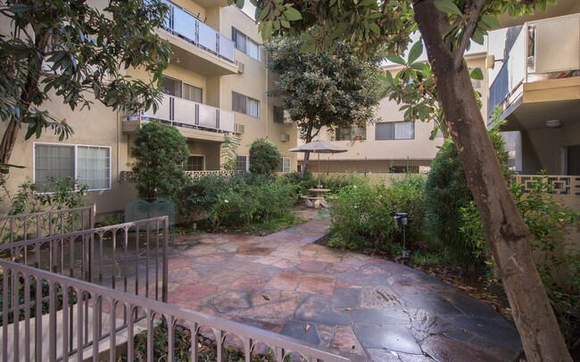 Tyrone Terrace