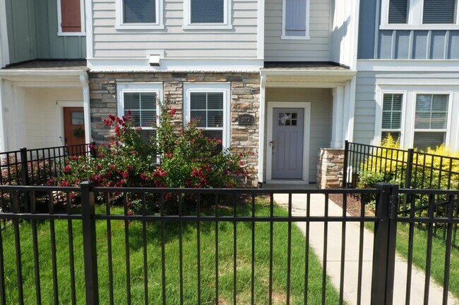 5012 Calvine Ml Wy