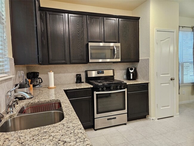 Photo - 17018 Taffaine Dr