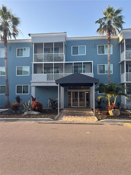 Building Photo - 2755 Coconut Bay Ln Unit 1313 Rental