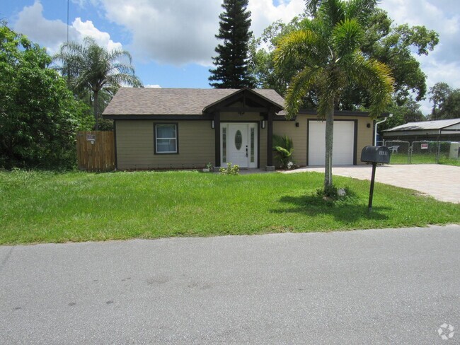 Building Photo - For Rent – Beautifully Remodeled 3 Bed, 2 ... Rental
