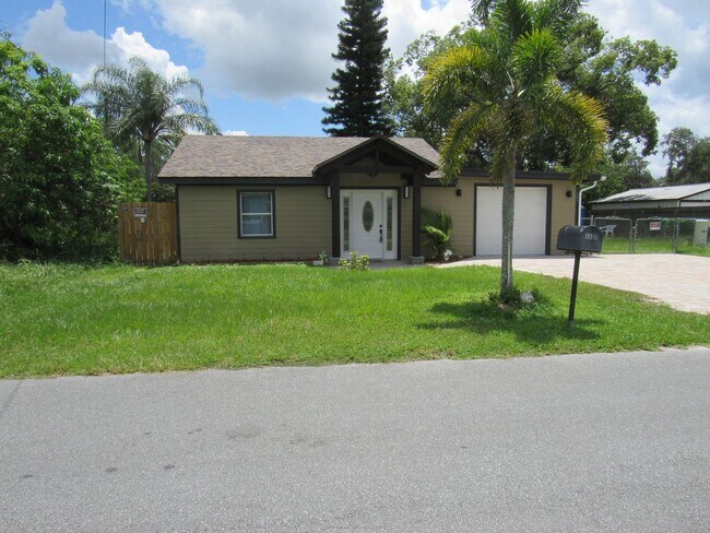 Building Photo - For Rent – Beautifully Remodeled 3 Bed, 2 ... Rental