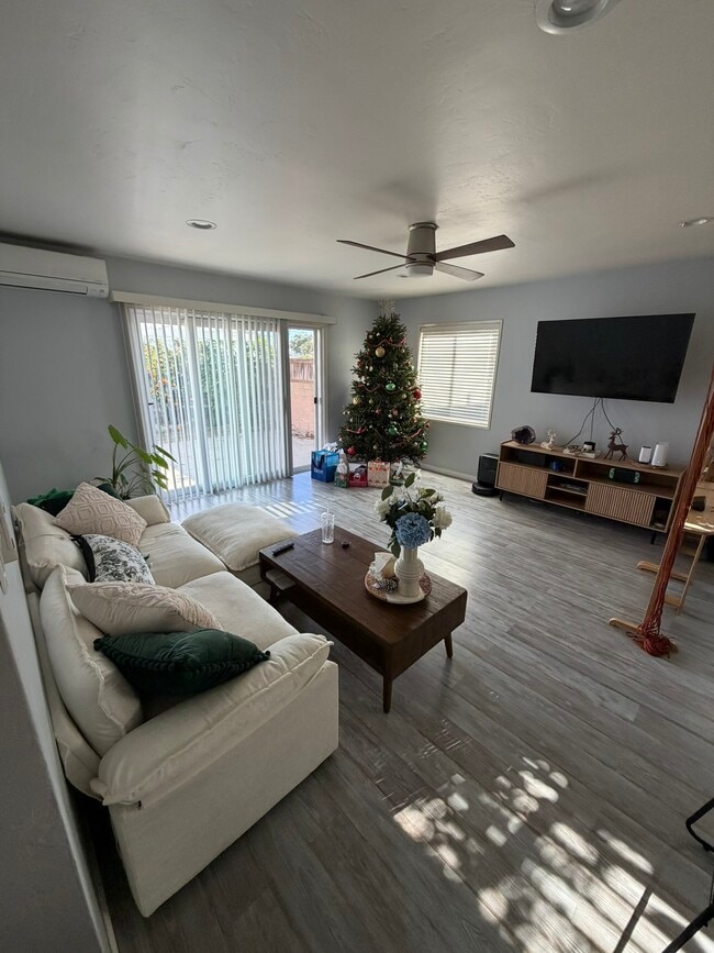 Photo - 3053 Greyling Dr