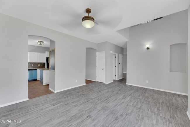 Photo - 14378 N Cave Dr