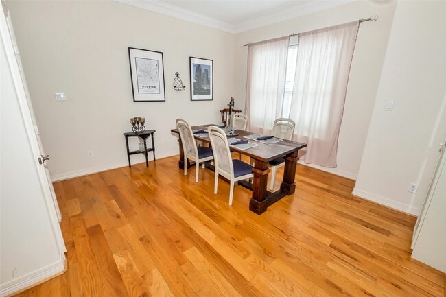 Photo - 3011 Houston Ave