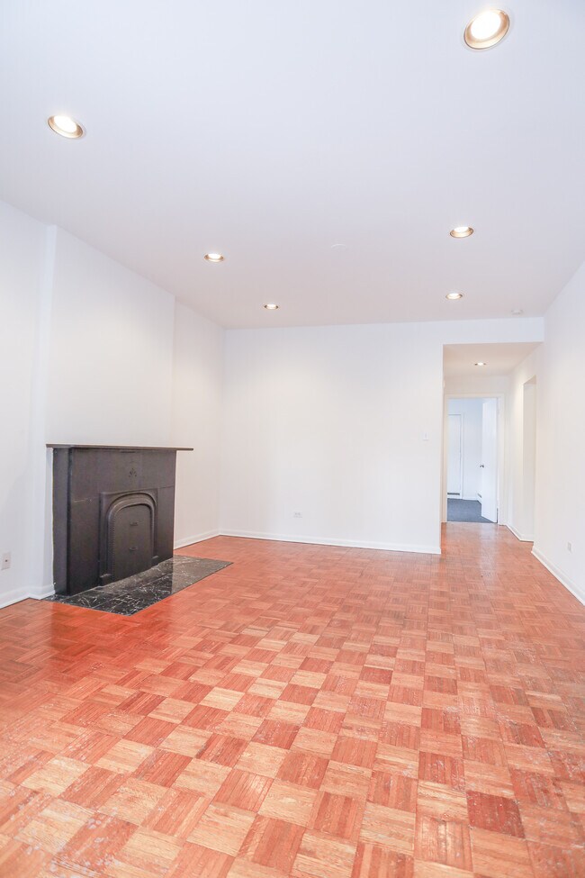 Photo - 165 W Menomonee St Unit #CG