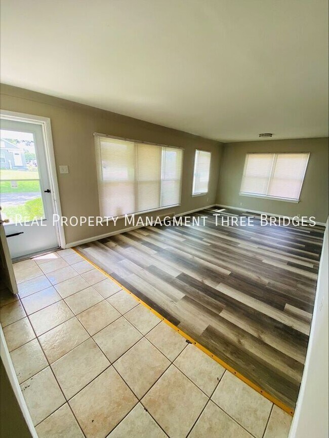 Photo - 6156 Wulff Dr