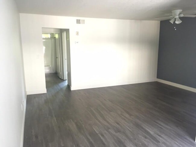 Photo - 6545 Hazeltine Ave. Van Nuys, CA.