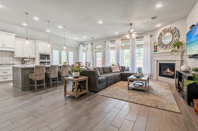 Building Photo - 23322 Amoroso St