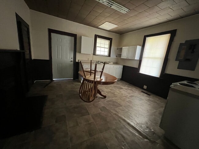 Photo - 125 Arnold St