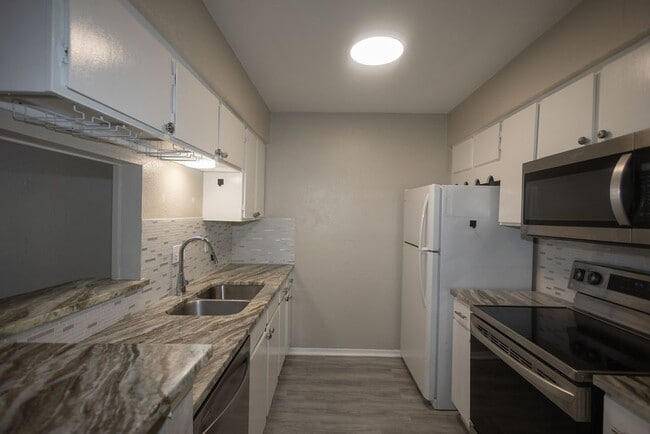 Photo - 4647 Wild Indigo St Unit 355