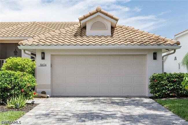 Photo - 8654 Mustang Dr Unidad 8