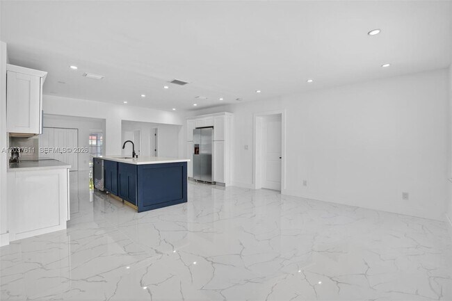 Photo - 1920 SW 67th Ave