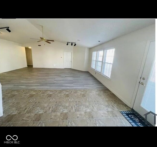 Photo - 12540 Majestic Way