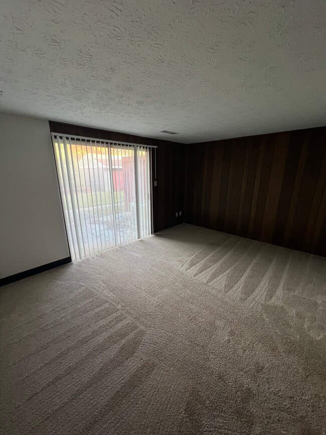 Photo - 6570 Palmer Dr NW