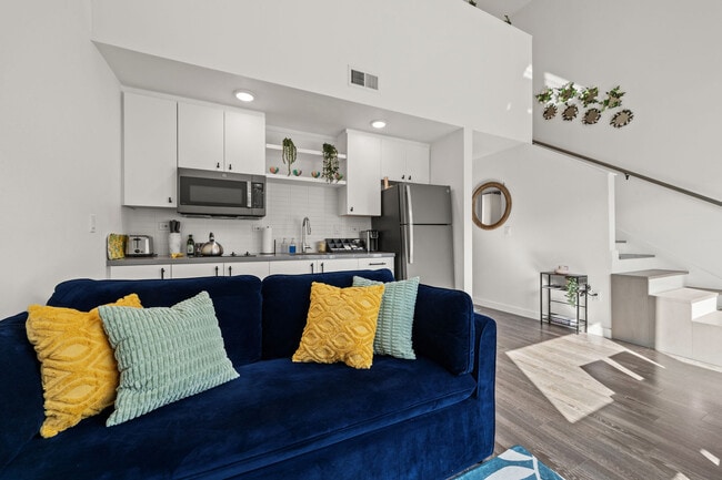 Photo - 49 Navasota St Unidad FL2-ID1030153P