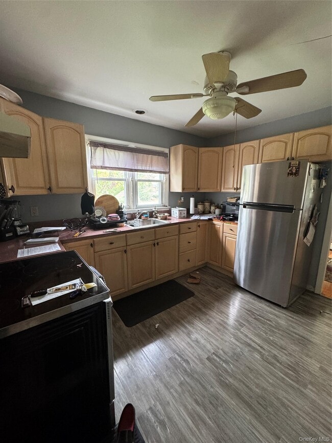 Photo - 80 E Lakewood St