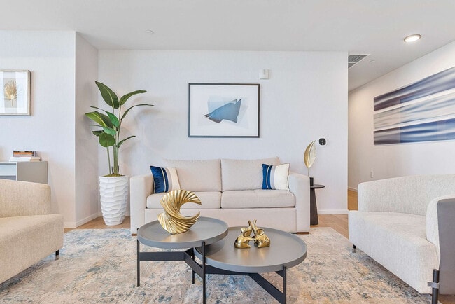 Building Photo - 398 NE 5th St Unit ID1340731P