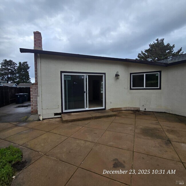 Photo - 4875 Silverado Dr