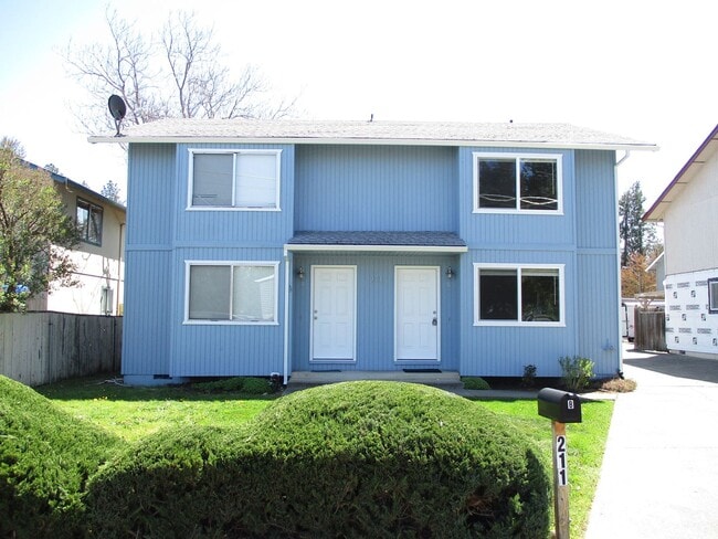 Building Photo - 36-2-1 Unit B