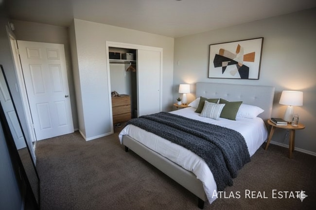 Photo - 4414 N Chestnut St Unidad 4