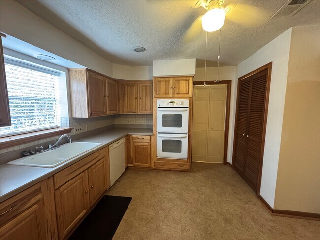 Photo - 22803 Trailwood Ln