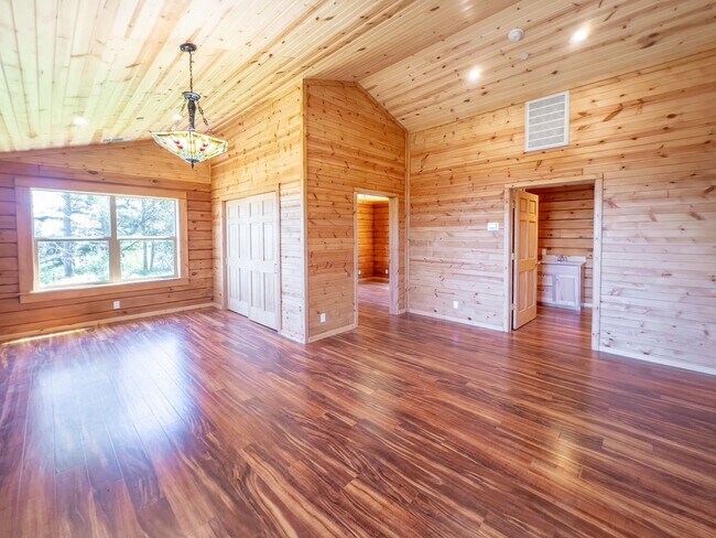 Photo - Newly Built 2-bedroom Log Cabin on Mount V...