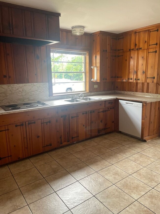 Photo - 3br 1 ba Farmhouse
