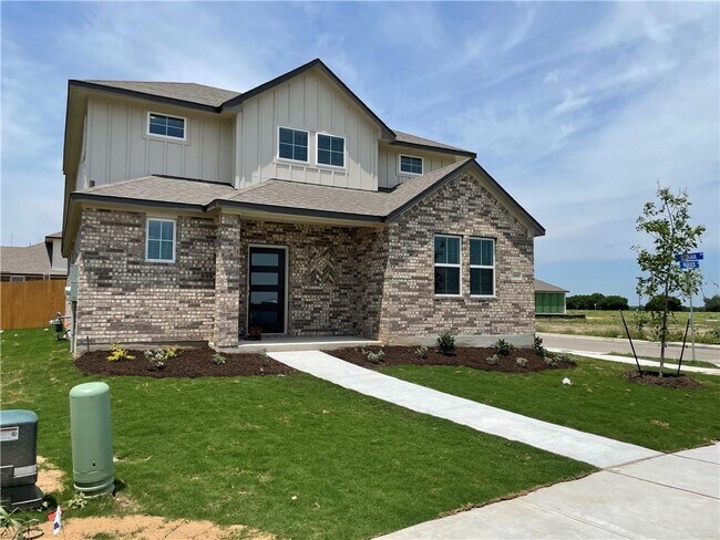 Photo - 609 Paddock Ln
