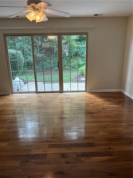 Photo - 305 Berrington Ct