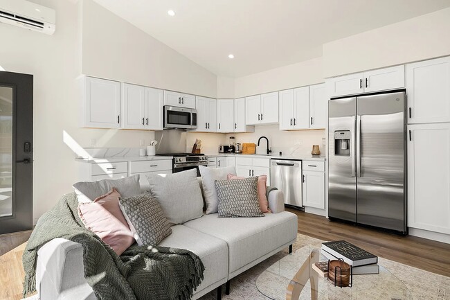 Photo - 233 Ashland Ave