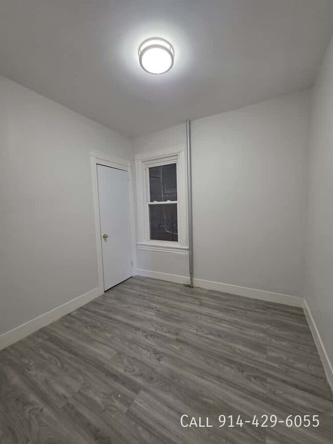 Photo - 136 Hawthorne Ave