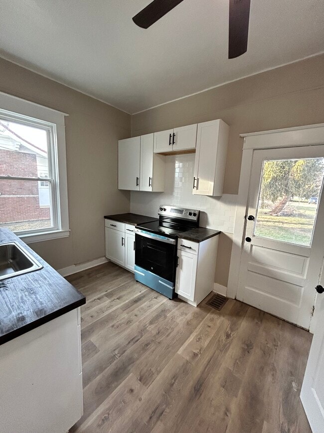 Photo - 712 E Main St Unidad 714A